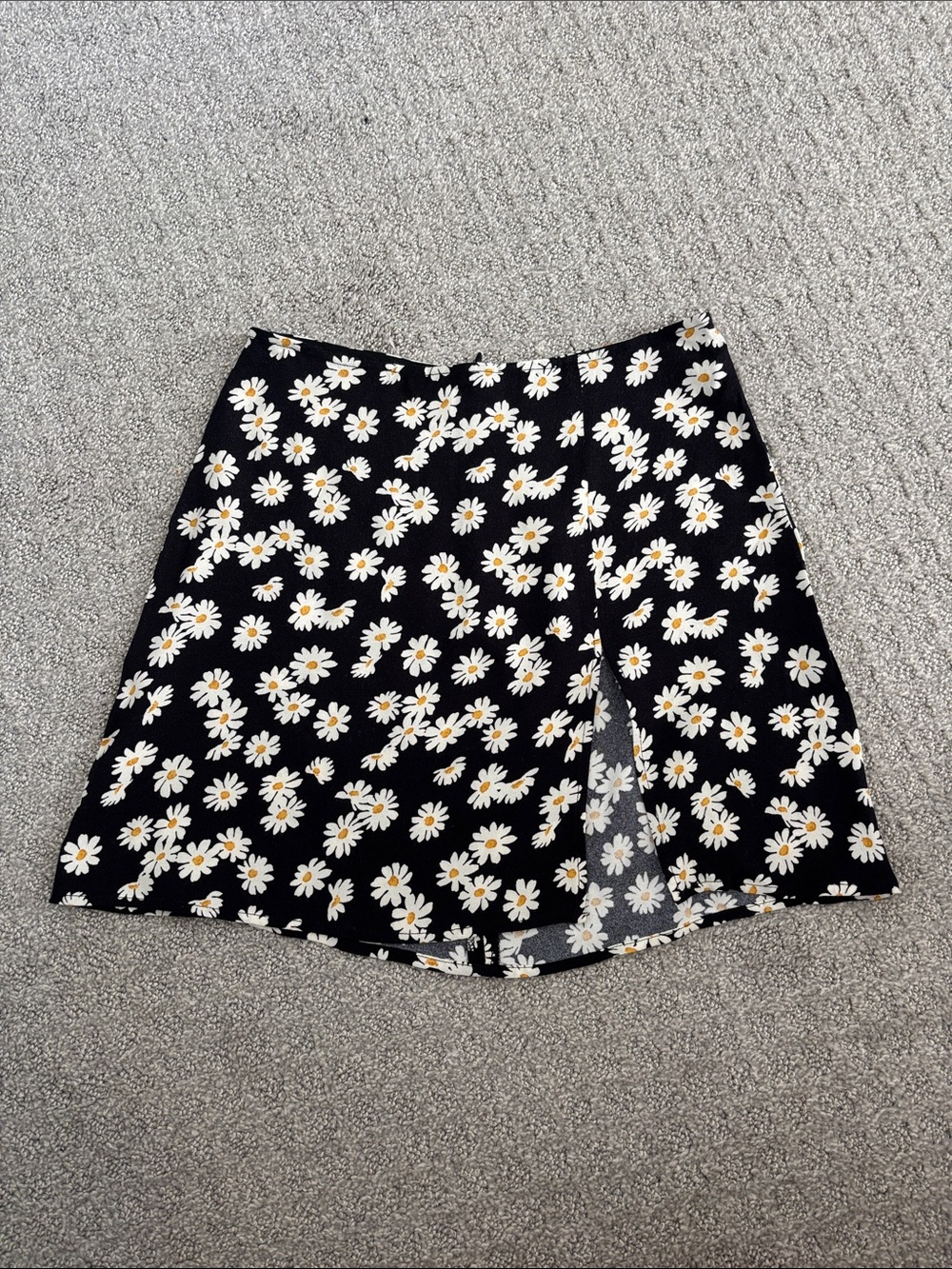 Reformation Margot Mini Skit in Daisy Print